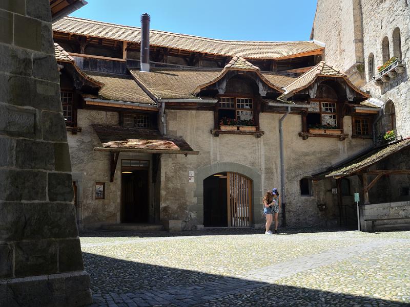 switz093.jpg - The Chillon Castle courtyard