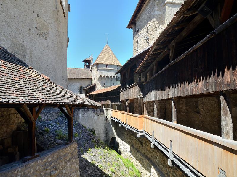 switz103.jpg - Chillon Castle internal passageways