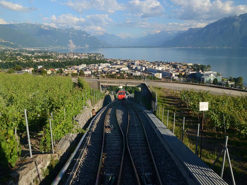 switz127.jpg - Up Mont Pelerin by cable car in Vevey