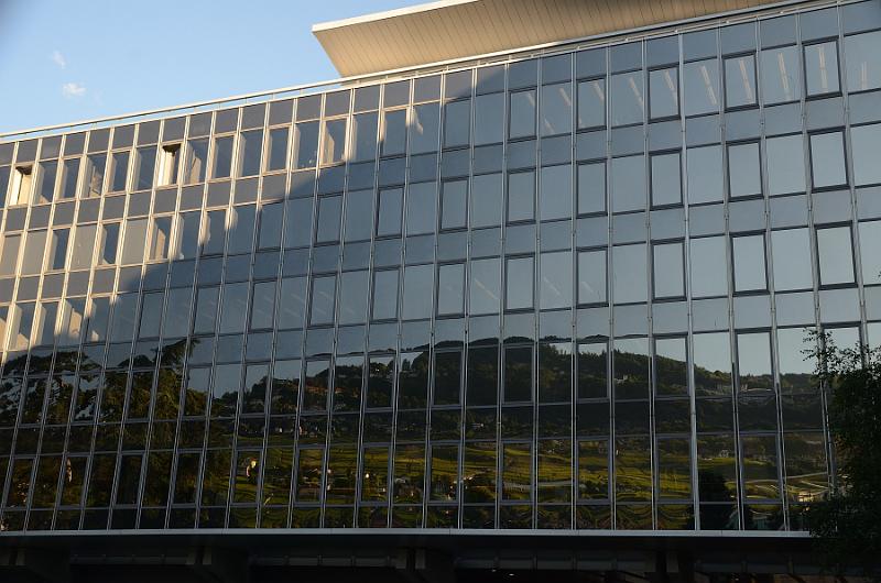 switz129.jpg - Nestle Headquarter building in Vevey