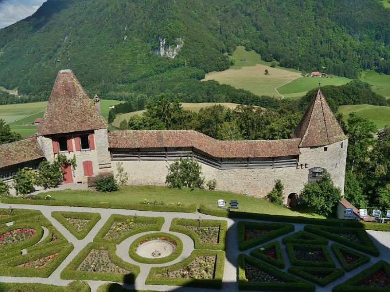 switz178.jpg - Gruyères Castle