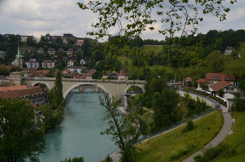 switz214.jpg - Bern Bear Park