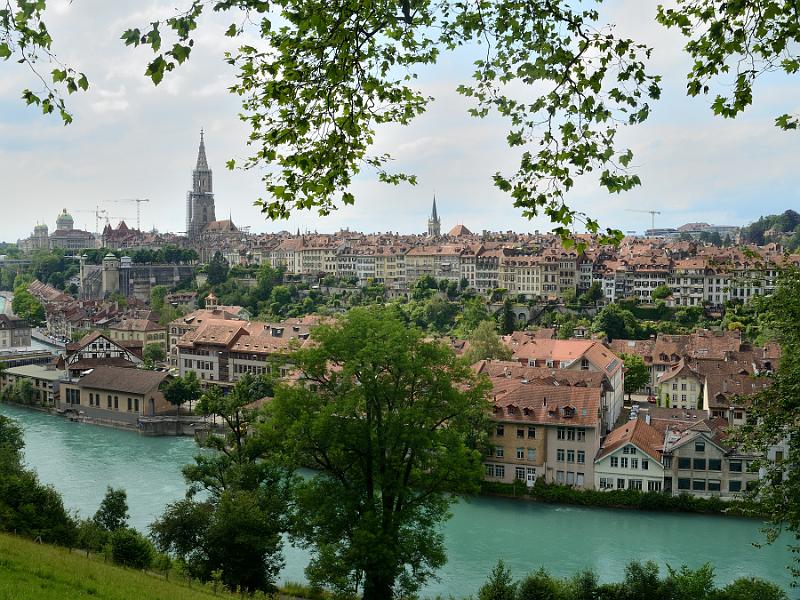 switz217.jpg - View of Bern from the Bear Park
