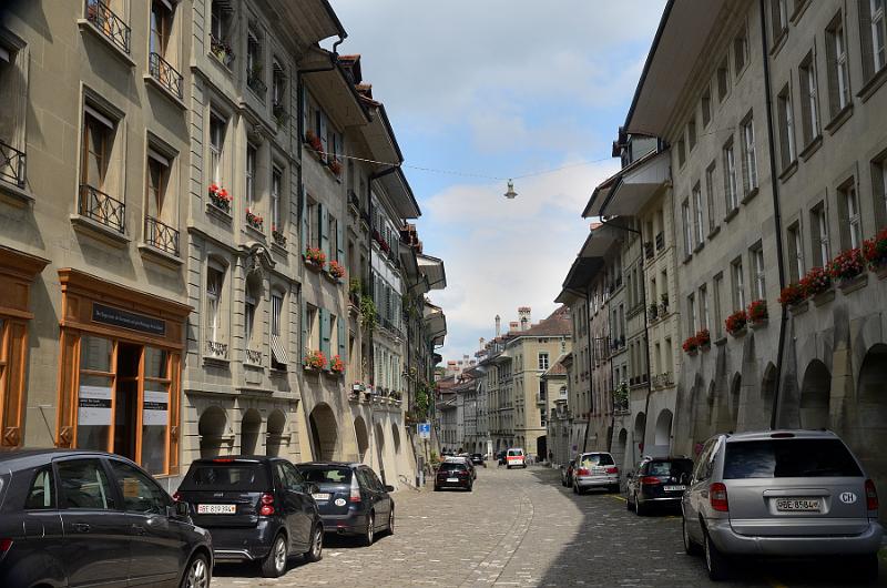 switz225.jpg - Street in Bern