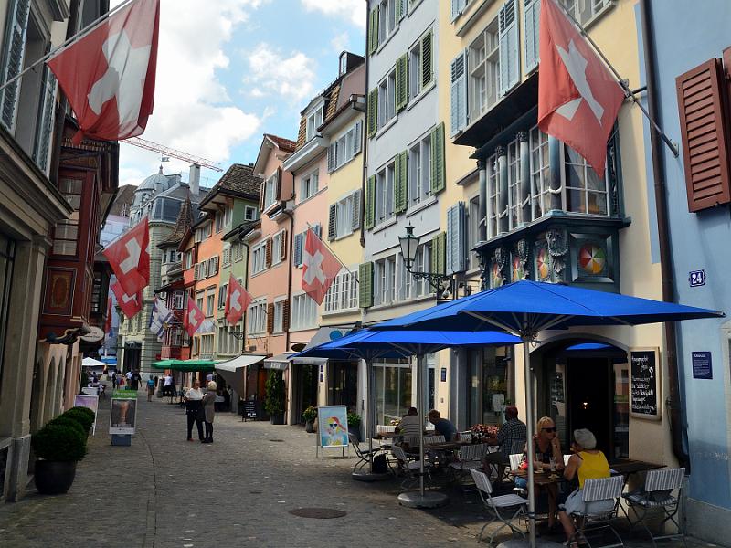 switz275.jpg - Augustinergasse in the Old Town of Zurich