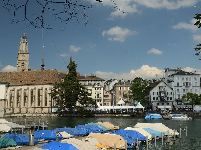 switz290.jpg - Grossmuenster church  across river, Zurich