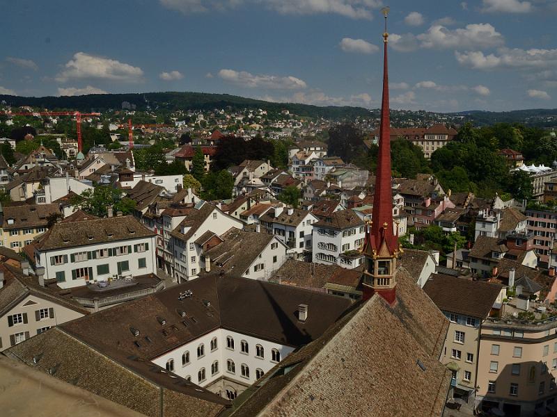 switz298.jpg - View of Zurich from the tower of Grossmuenster church