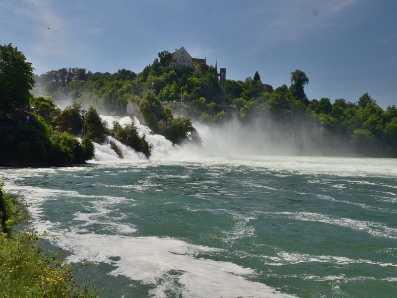 switz308.jpg - Rhine Falls with rocks  and Laufen castle