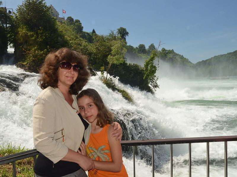 switz316.jpg - Rhine Falls rocks