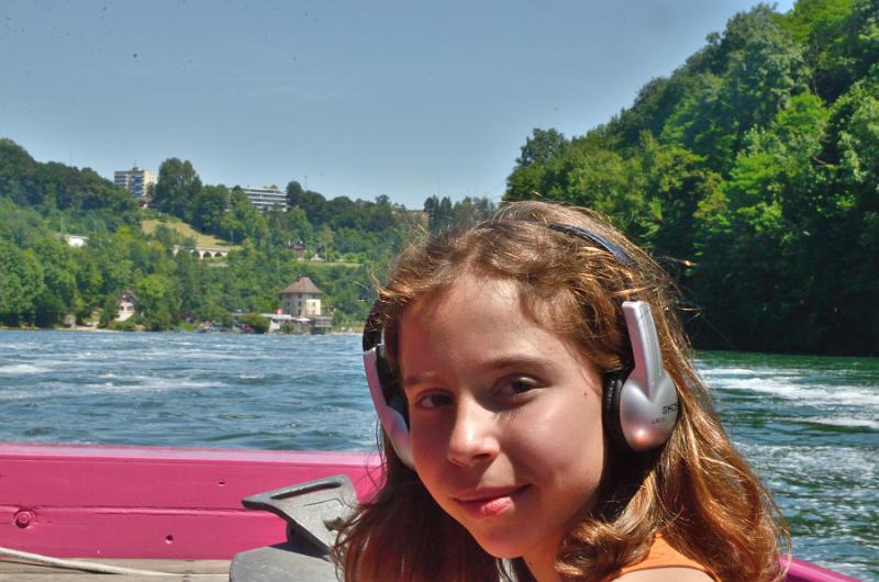 switz317.jpg - Rhine Falls cruise