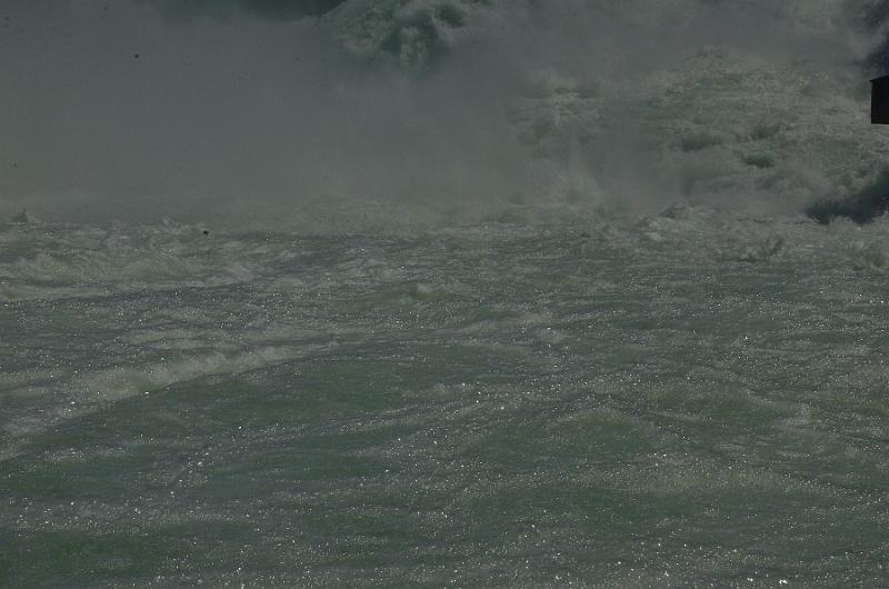 switz320.jpg - Rhine Falls cruise