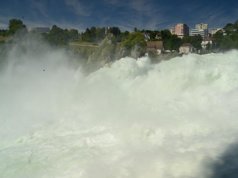 switz339.jpg - Rhine Falls 