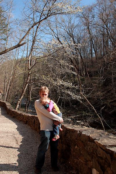 virgin3138.JPG - In the Park near Natural Bridge