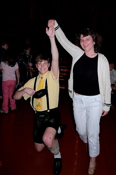 virgin3228.JPG - Bush Gardens, 'Germany Octoberfest'