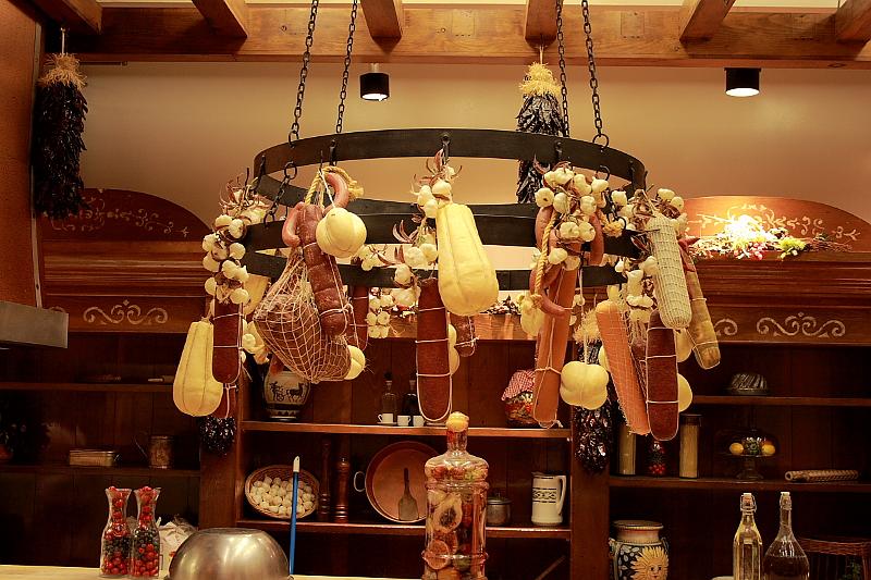 virgin3234.JPG - Bush Gardens, in the Italian Part