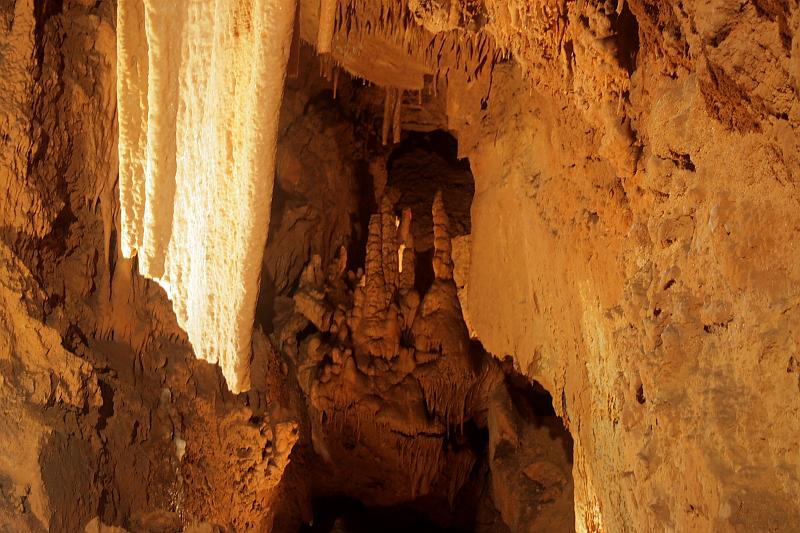 virg5055.JPG - Grand Caverns