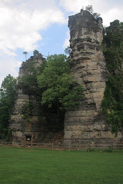 virg5057.JPG - Natural Chimney Regional Park
