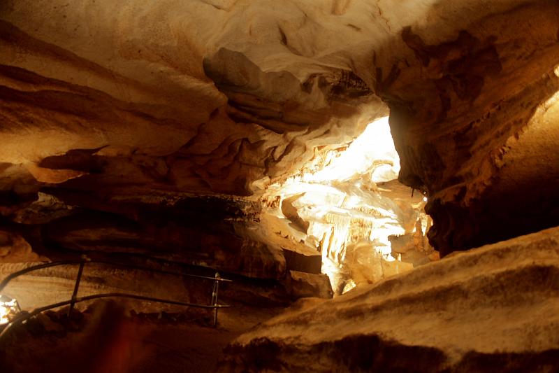 virg5068.JPG - Endless Caverns