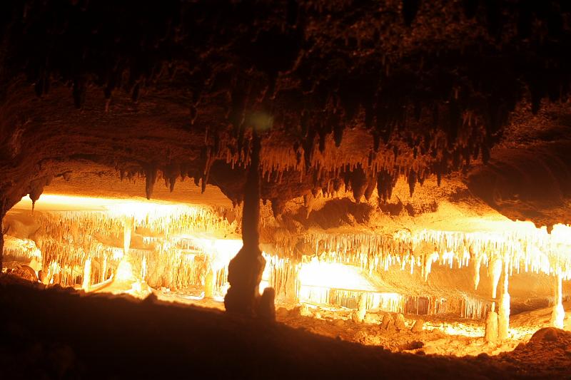 virg5069.JPG - Endless Caverns