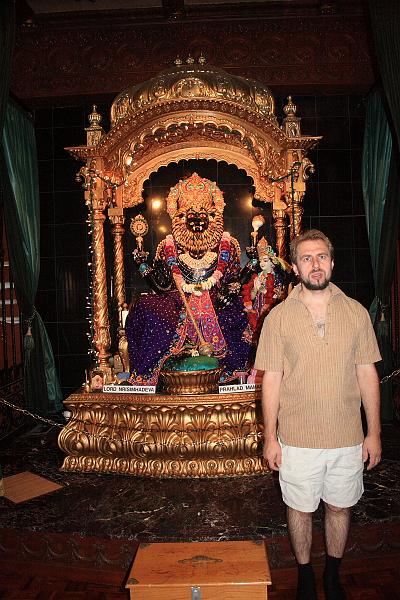 tmp5166.JPG - Sri Sri Radha Vrindavan Chandra Temple
