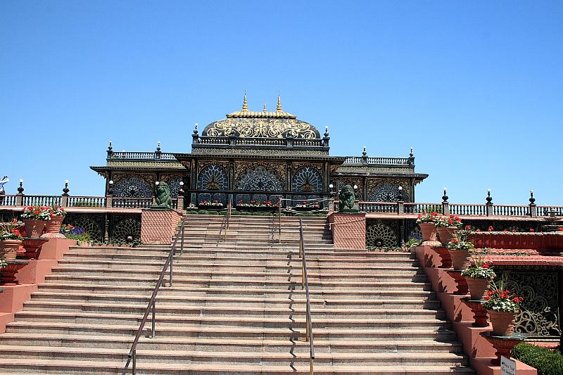 tmp5173.JPG - Prabhupada’s Palace of Gold