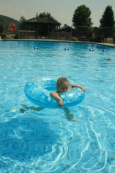 tmp5220.JPG - Smoke Hole Resort